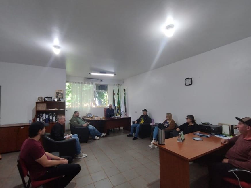Reunião com autoridades